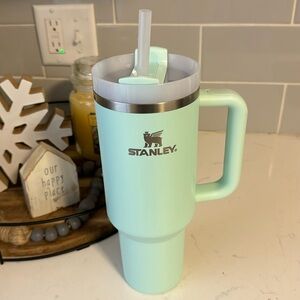 40 oz Stanley